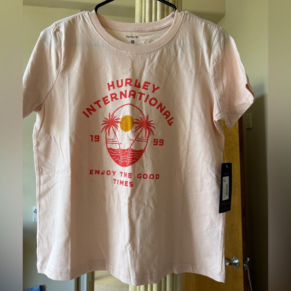 Hurley women’s Light Pink Graphic Tee